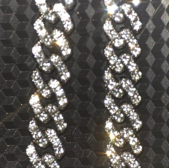 Men's Iced Out CZ Silver Cross Pendant And Cuban Link Chain Necklace - Picture 3 of 6